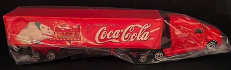 10392-1 € 6,00 coca cola vrachtwagen afb. kerstman met beer c 18 cm.jpeg